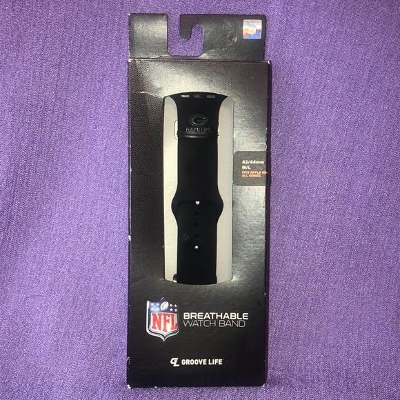 New Groove Life Apple Watch Band NFL Green Bay Packers 42/44mm M/L. No Watch - Picture 1 of 4